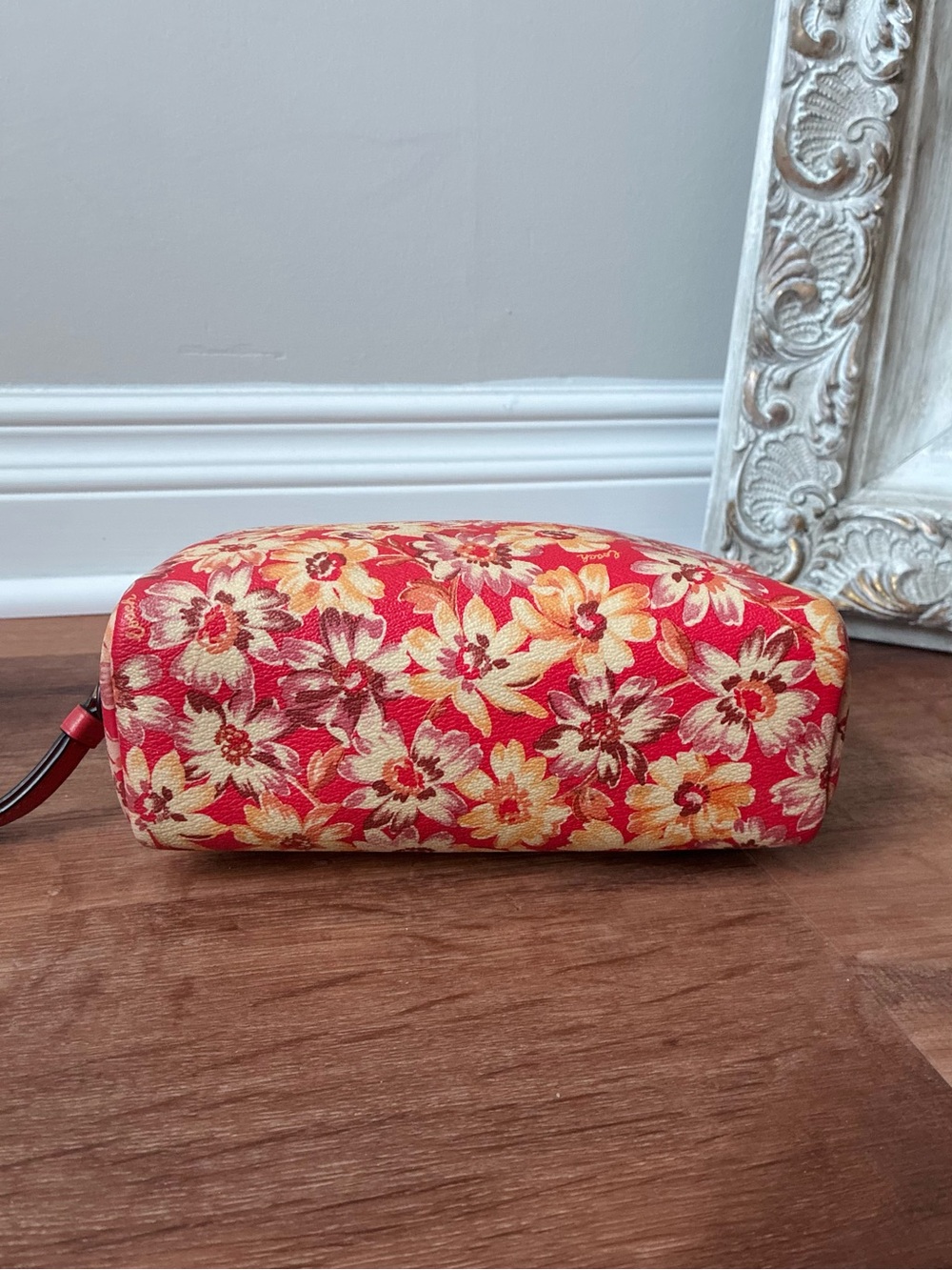 Coach Cosmetic Zipper Pouch With Wristlet Strap, Vintage Daisy Print - Picture 9 of 16